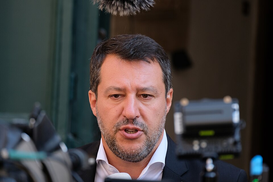 salvini-nargue-encore-macron