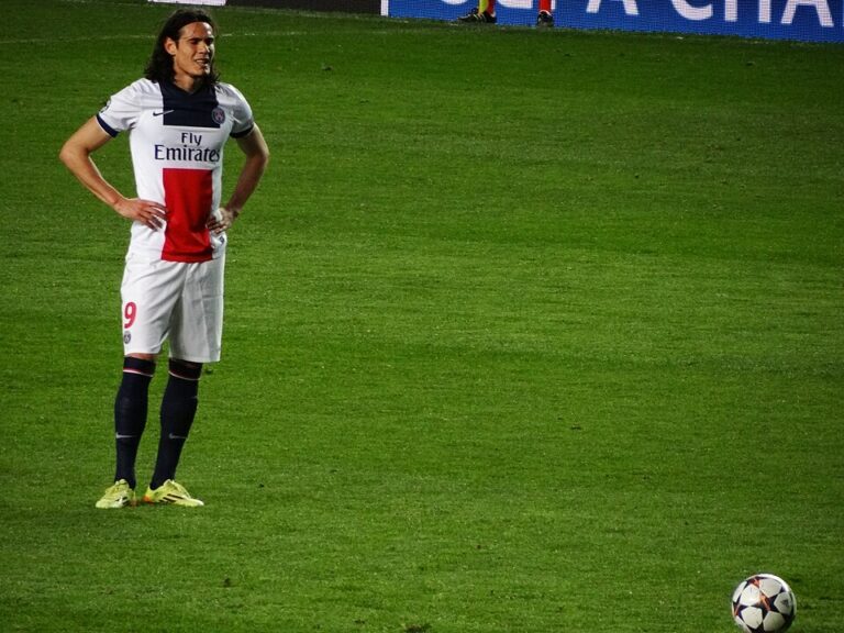 blessure-cavani-mbappe-communique-psg