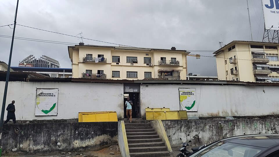 douane-ivoirienne-saisit-36000-telephones