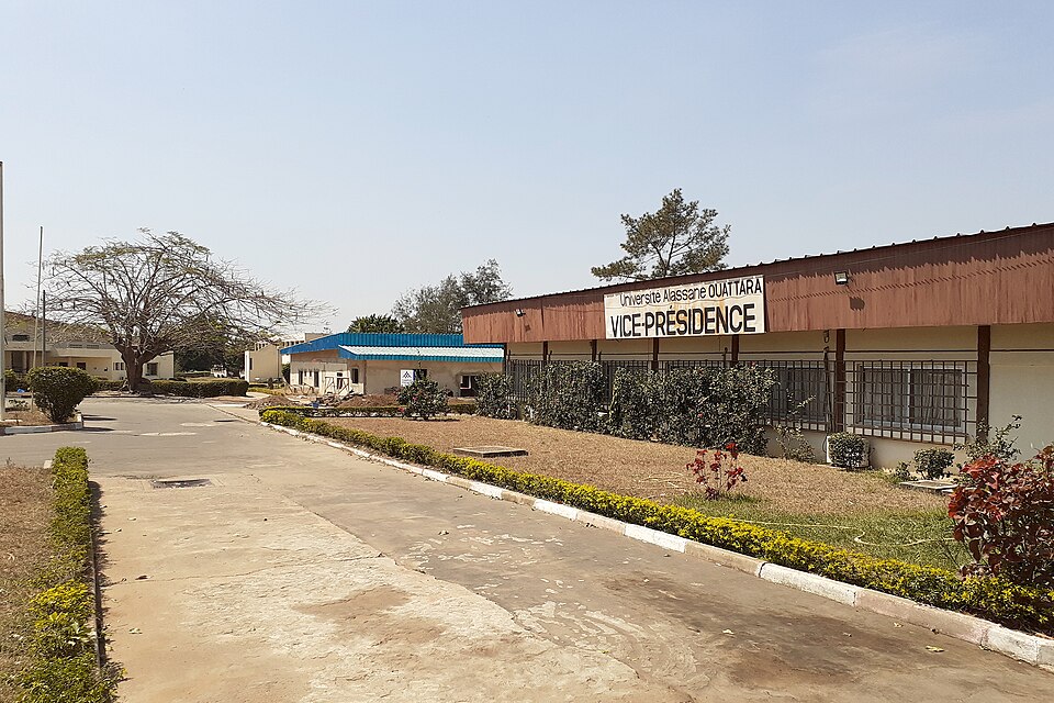 frais-annexes-inscription-universite-bouake