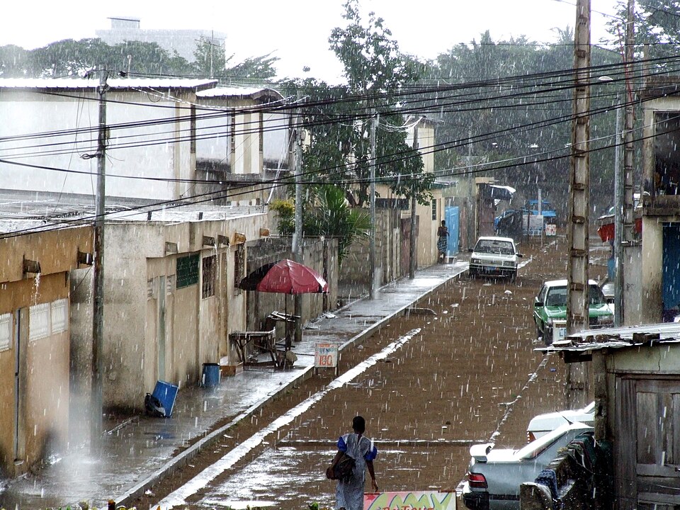 yopougon-destruction-d-un-fumoir