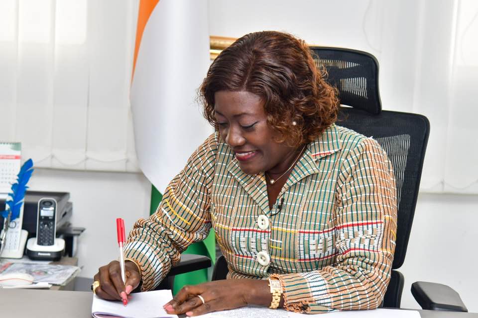 prime-des-enseignants-mariatou-kone