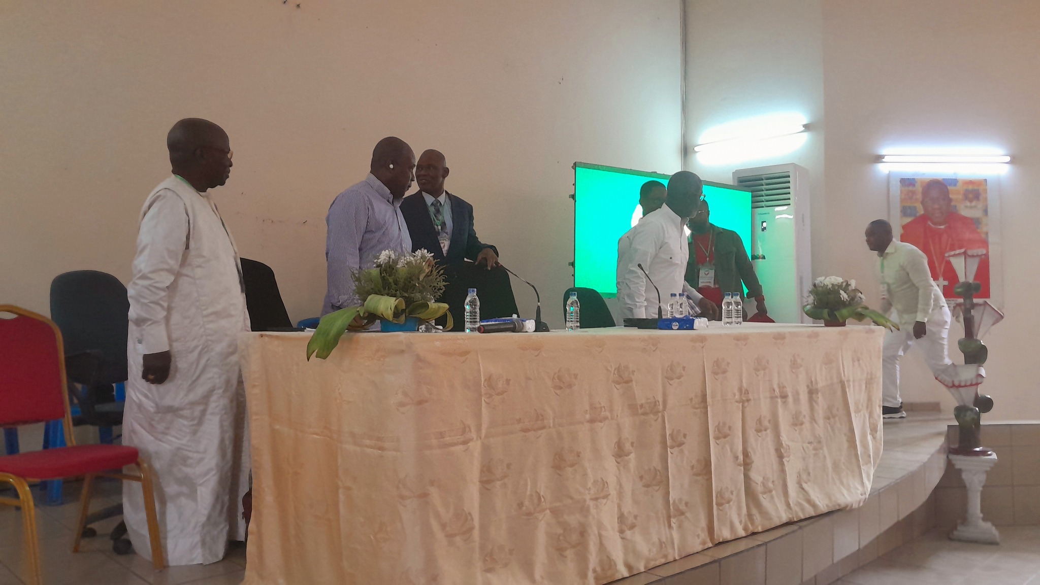 AG-extraordinaire-Africa-sports-evincés-FIF