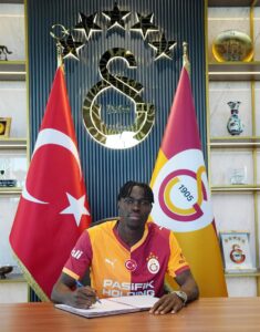 salaire-de-wilfried-singo-galatasaray-3-milliards-FCFA-par-an