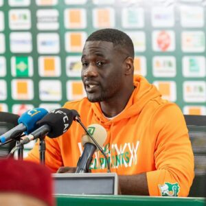 emerse-fae-inquiet-simon-adingra-approche-can